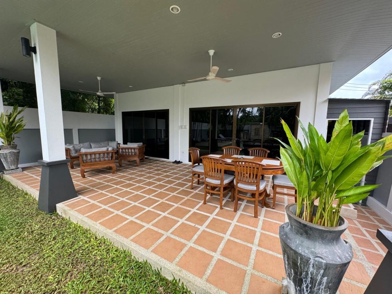Montrachet Villa By G Estate Rawai Bagian luar foto